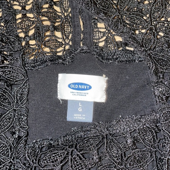 Old navy black cold shoulder lace top - Picture 4 of 5